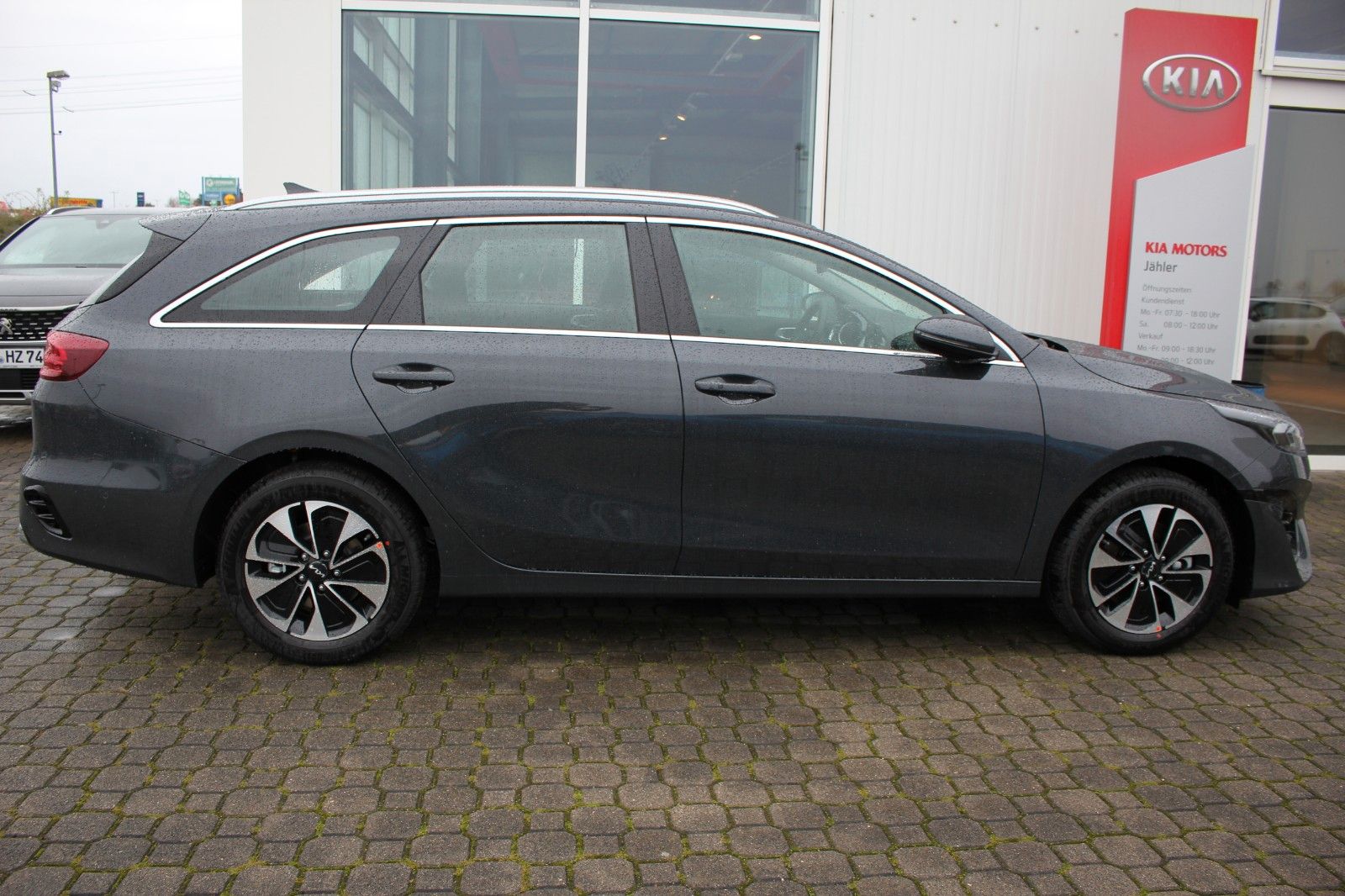 Fahrzeugabbildung Kia CEED SW 1.6 GDI PHEV SPIRIT