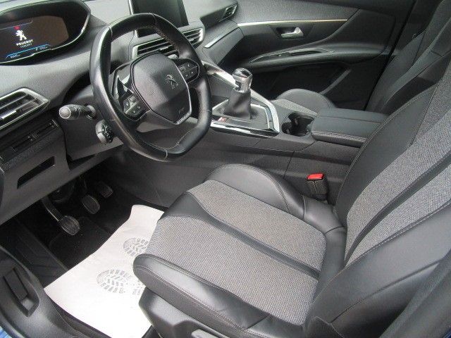 Fahrzeugabbildung Peugeot 3008 Allure