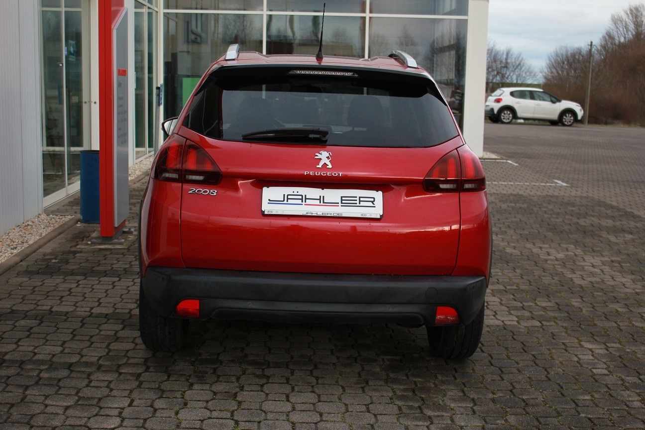 Fahrzeugabbildung Peugeot 2008 SIGNATURE