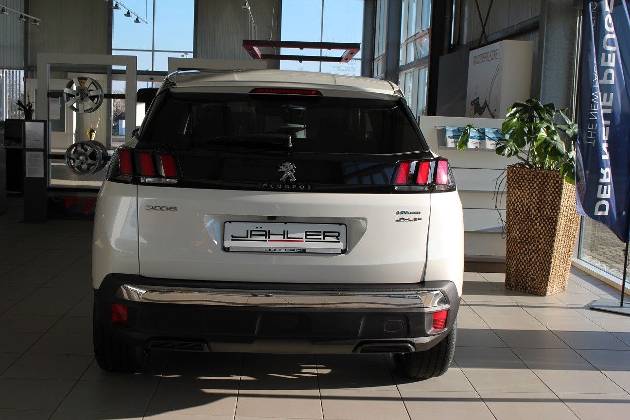 Fahrzeugabbildung Peugeot 3008 HYBRID 225 ALLURE