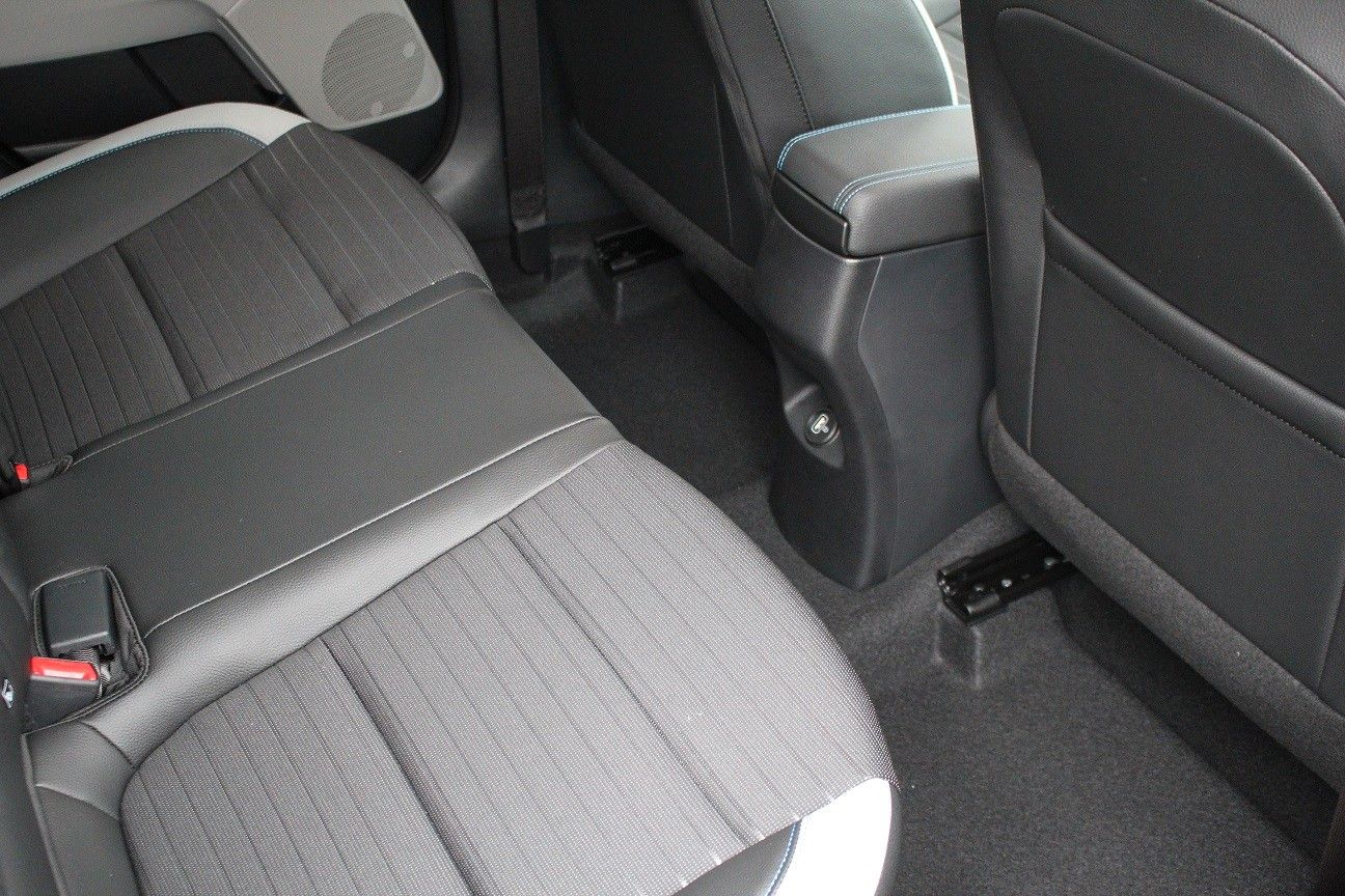 Fahrzeugabbildung Kia STONIC NIGHTLINE EDITION 48V DCT7
