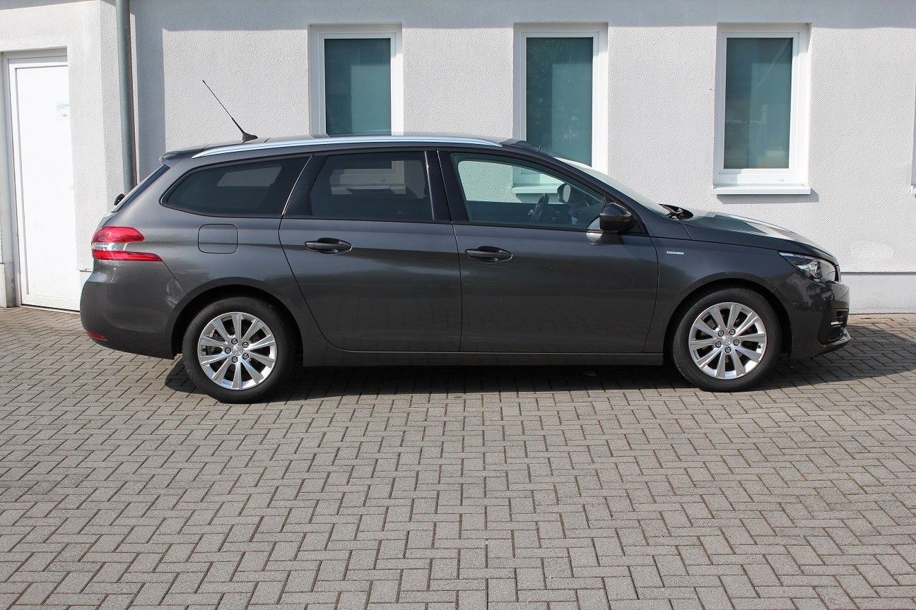 Fahrzeugabbildung Peugeot 308 SW Style
