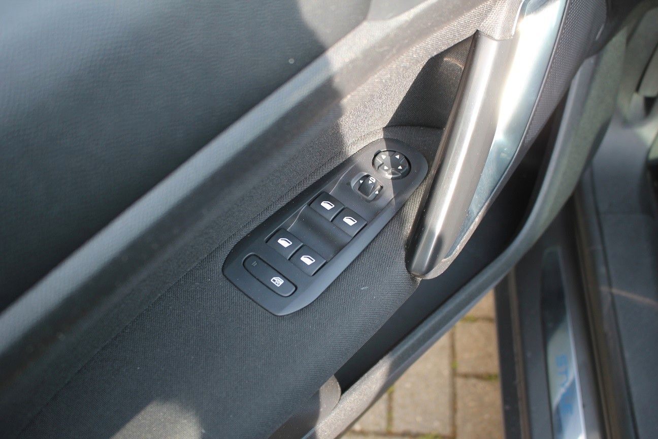 Fahrzeugabbildung Peugeot 308 SW Style