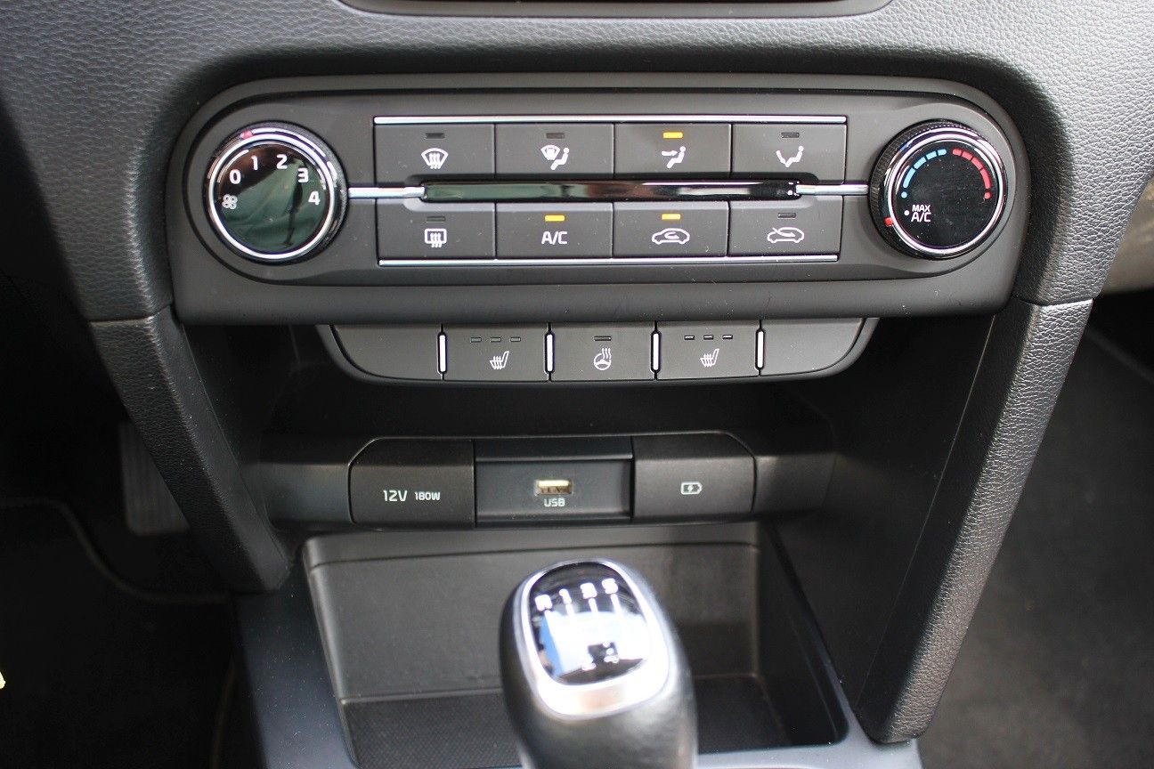 Fahrzeugabbildung Kia XCEED EDITION 7