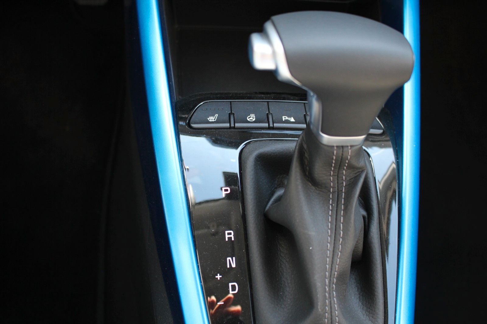 Fahrzeugabbildung Kia STONIC NIGHTLINE EDITION DCT