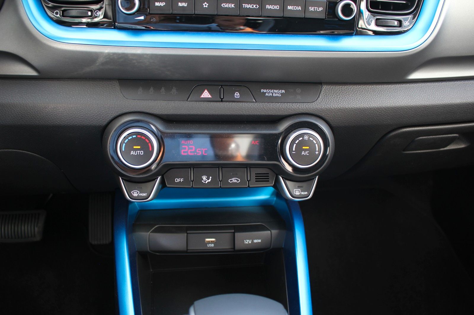Fahrzeugabbildung Kia STONIC NIGHTLINE EDITION DCT