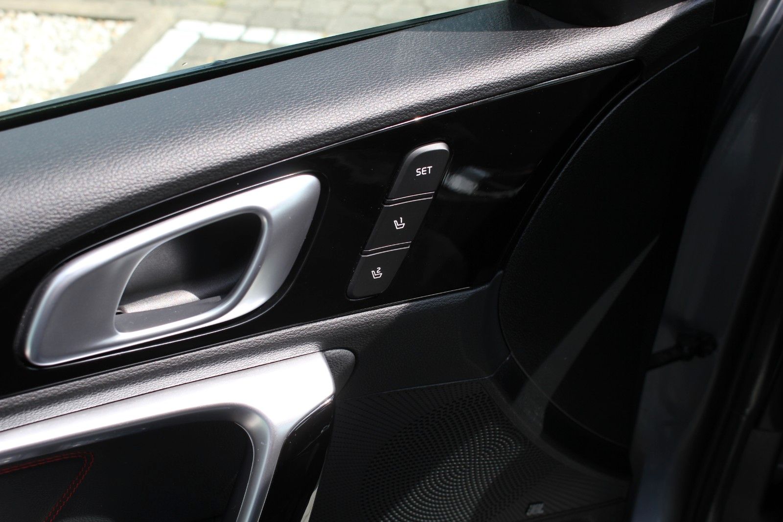 Fahrzeugabbildung Kia PROCEED GT  GLASDACH NAVIGATION + KOMFORT PAKET