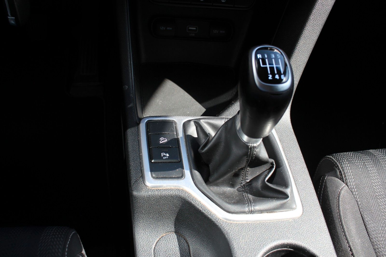Fahrzeugabbildung Kia SPORTAGE VISION 2WD