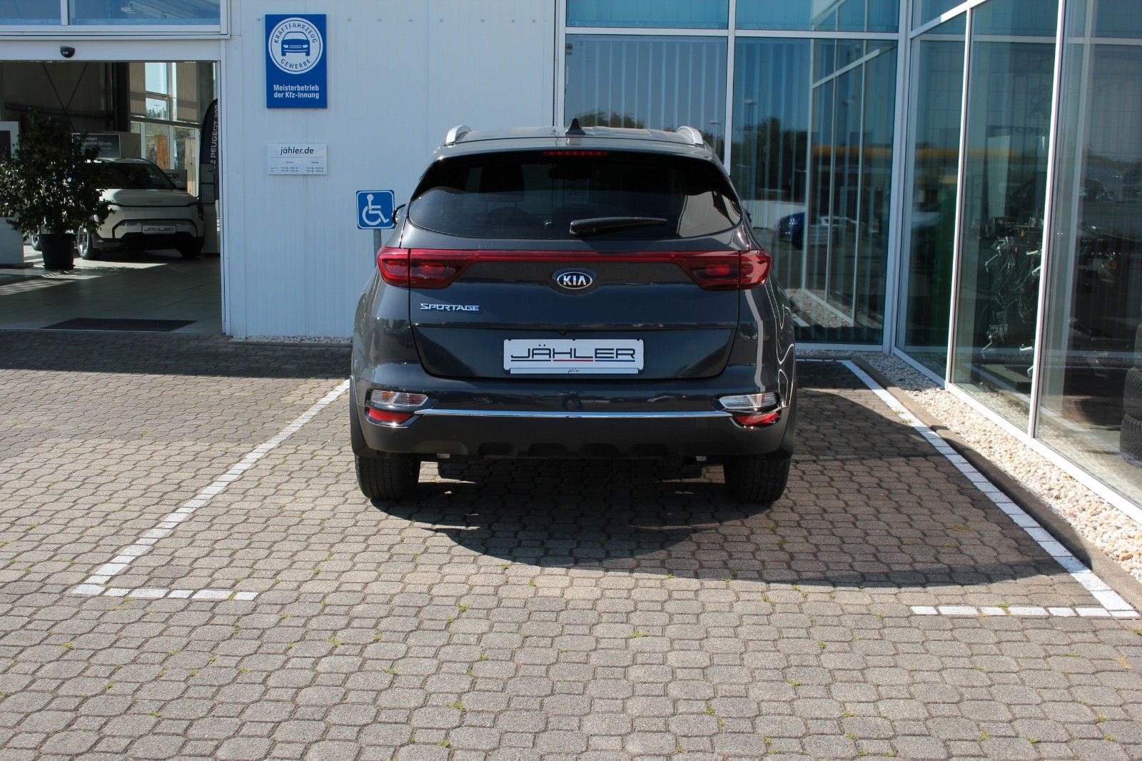 Fahrzeugabbildung Kia SPORTAGE VISION 2WD