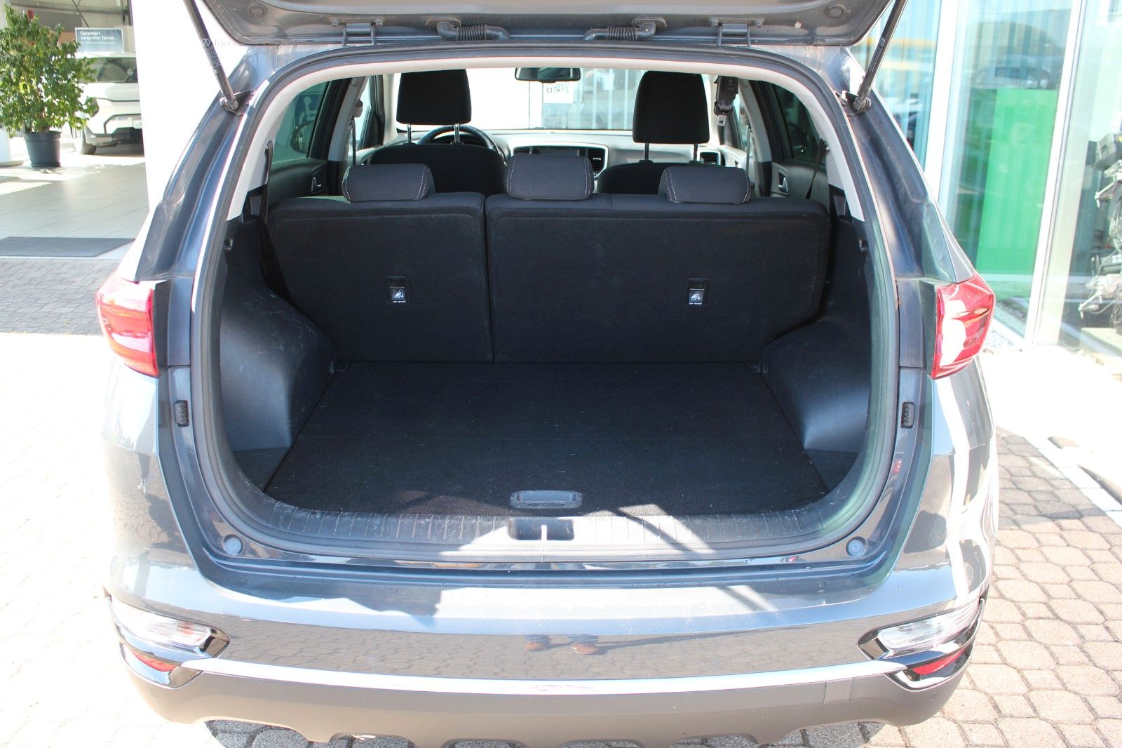 Fahrzeugabbildung Kia SPORTAGE VISION 2WD
