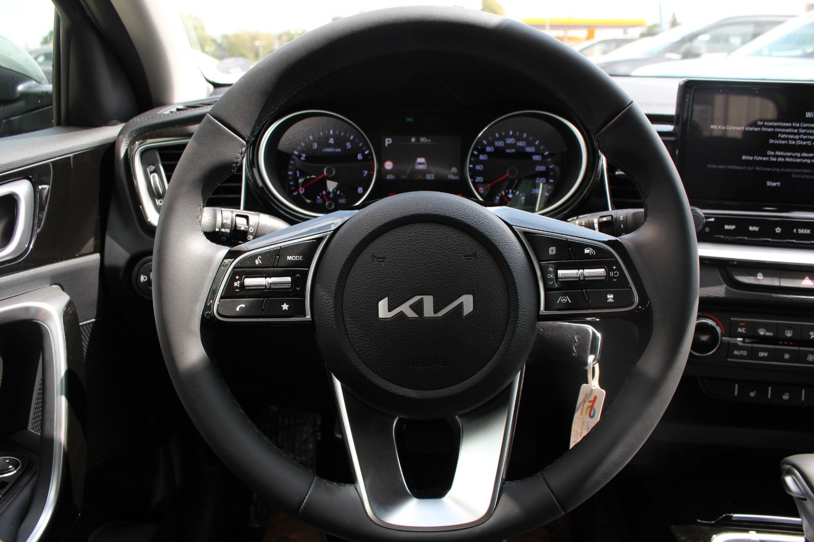Fahrzeugabbildung Kia CEED SW SPIRIT DCT 140PS