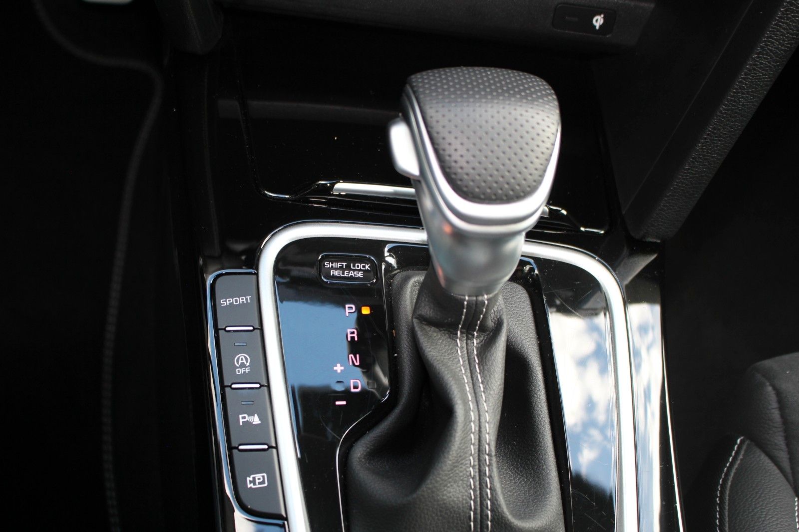 Fahrzeugabbildung Kia PROCEED GT LINE TECH PERF GD LEDER