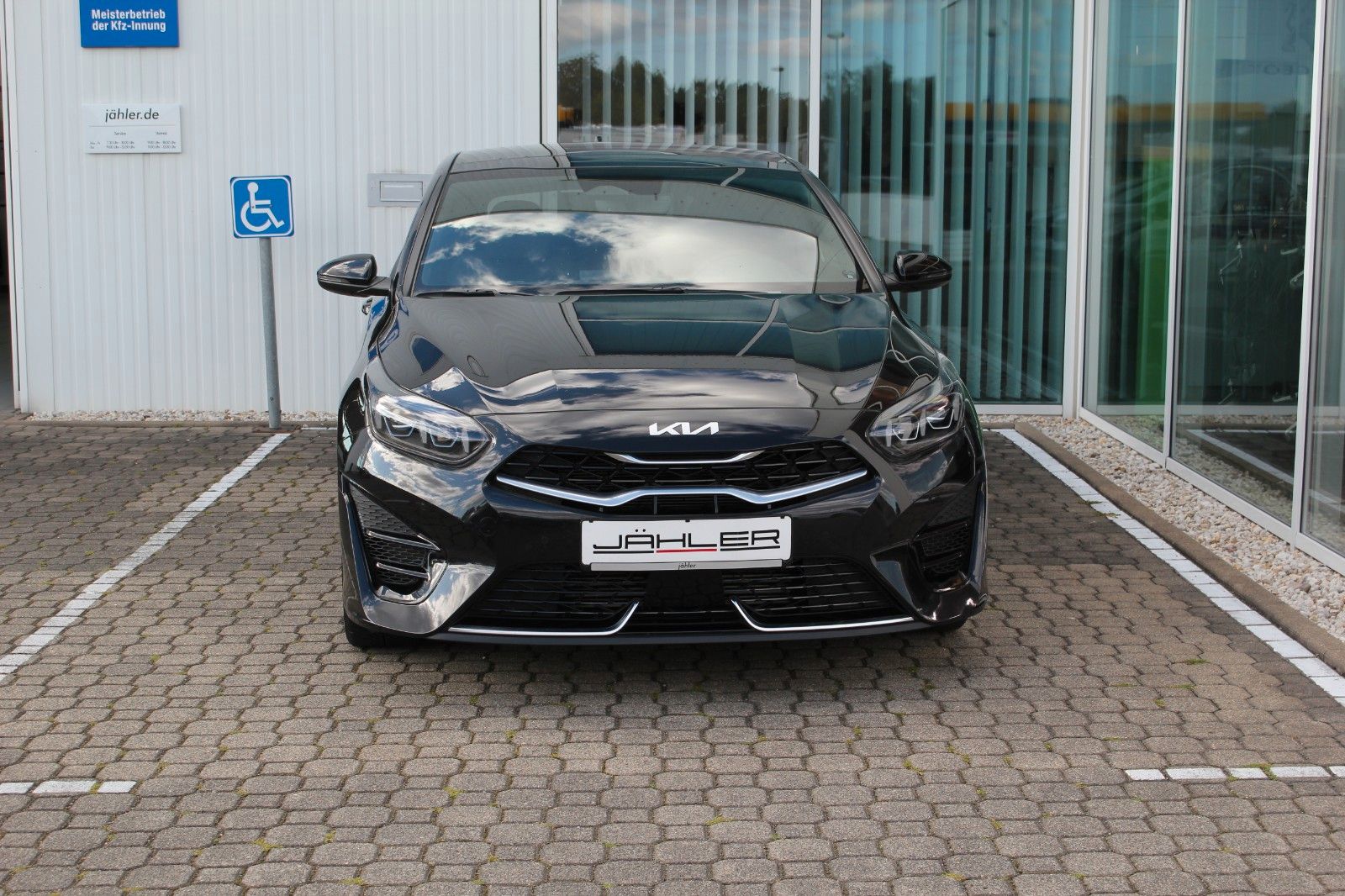 Fahrzeugabbildung Kia PROCEED GT LINE TECH PERF GD LEDER