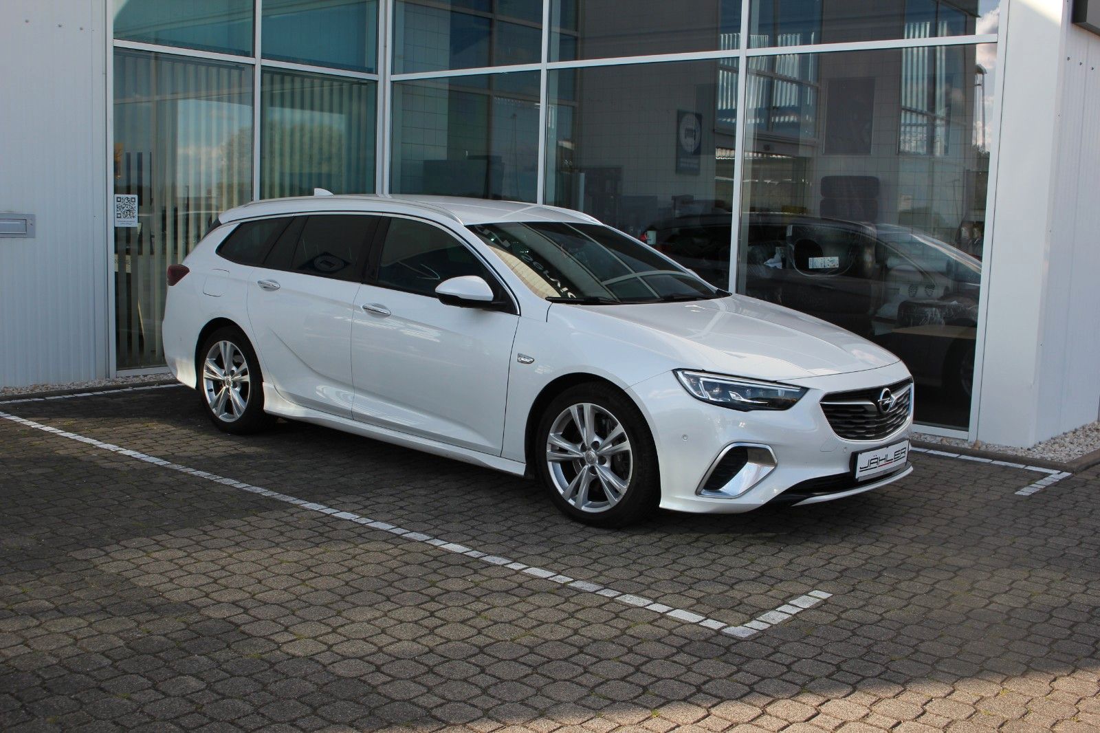 Opel INSIGNIA B SPORTS TOURER GSi 4x4