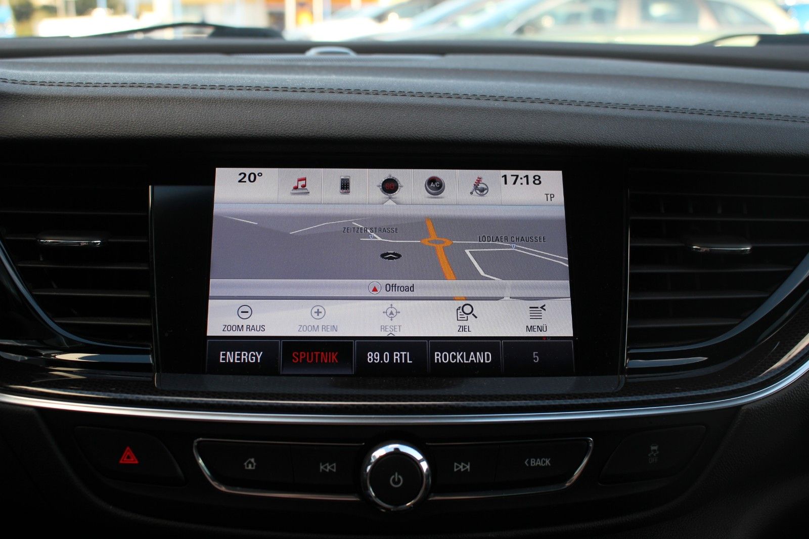 Fahrzeugabbildung Opel INSIGNIA B SPORTS TOURER GSi 4x4