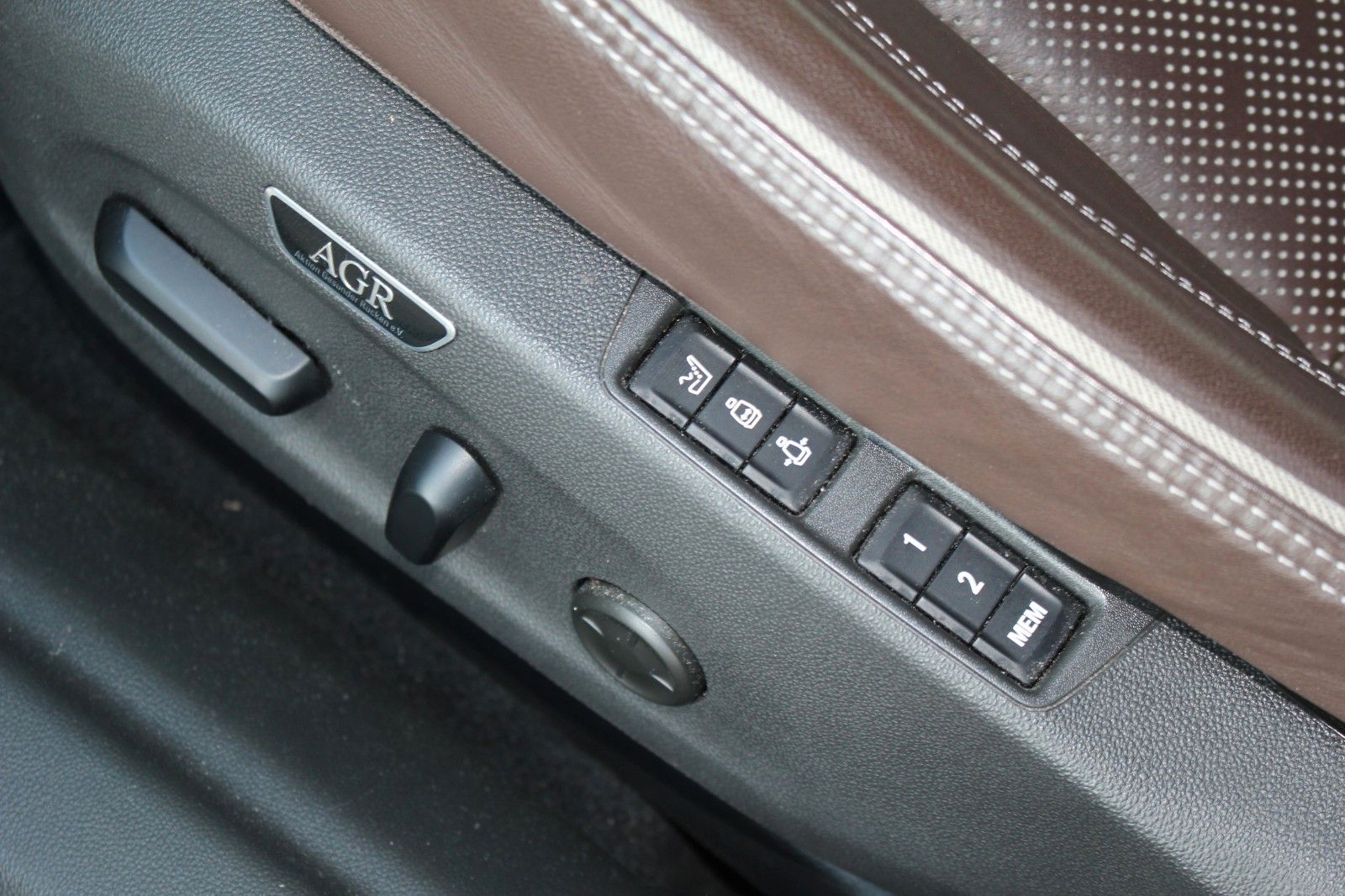 Fahrzeugabbildung Opel INSIGNIA B SPORTS TOURER GSi 4x4