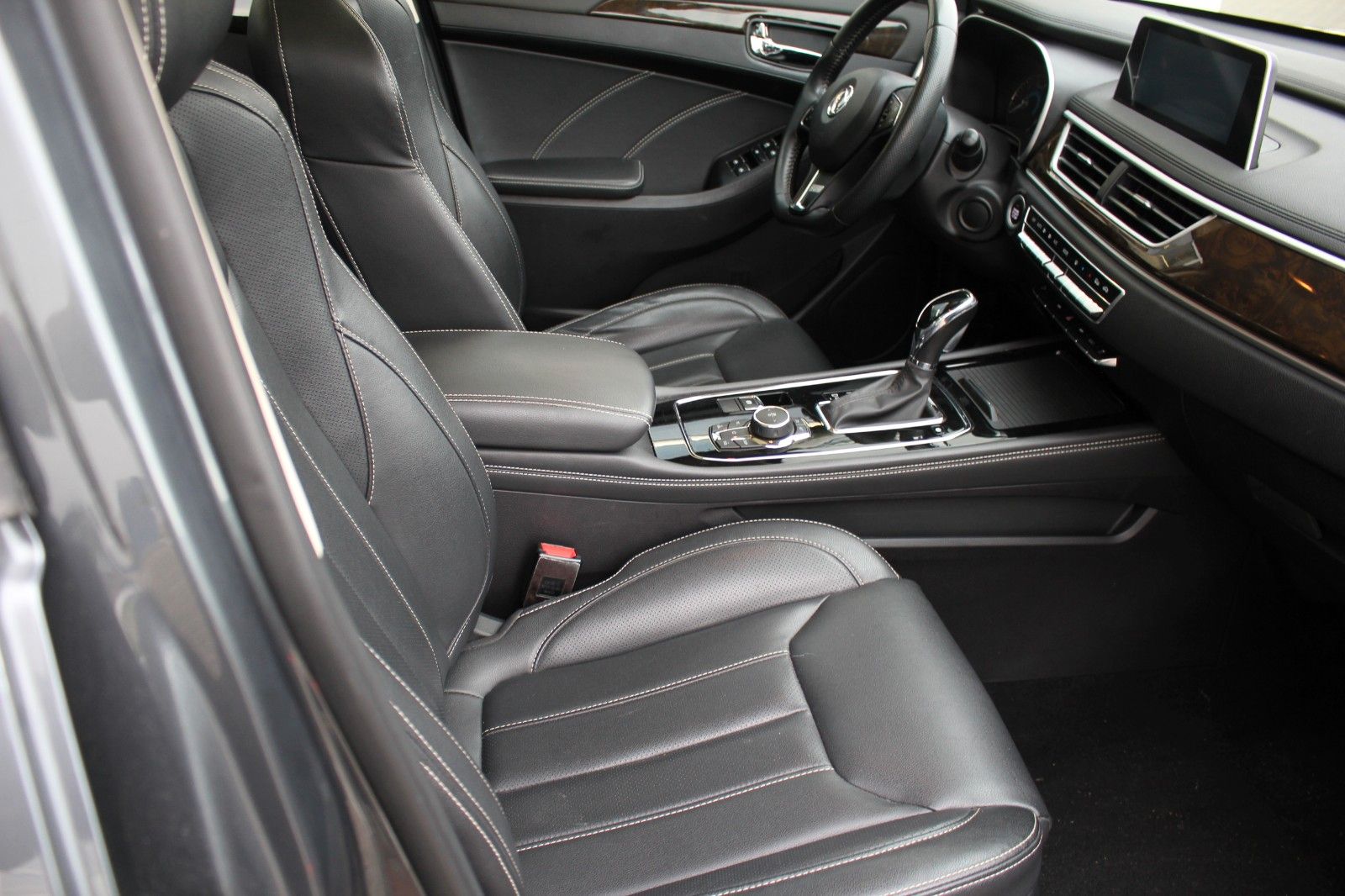 Fahrzeugabbildung DFSK FENGON 580 AUTOGAS