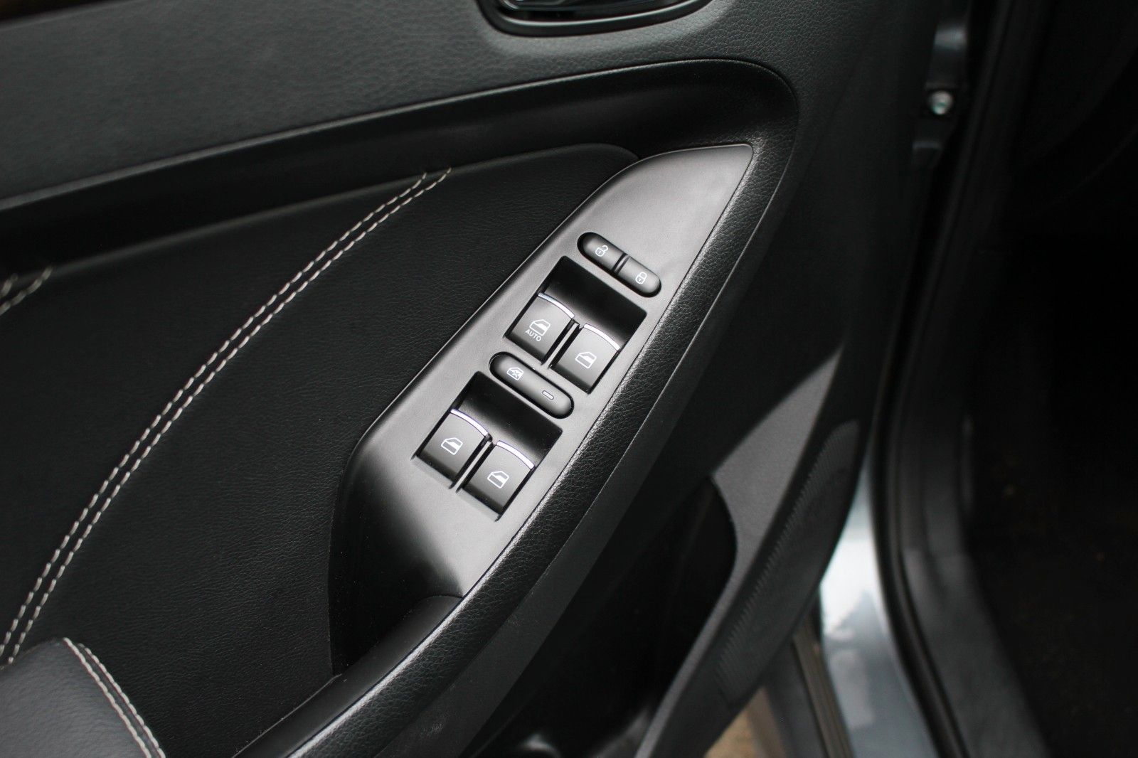 Fahrzeugabbildung DFSK FENGON 580 AUTOGAS