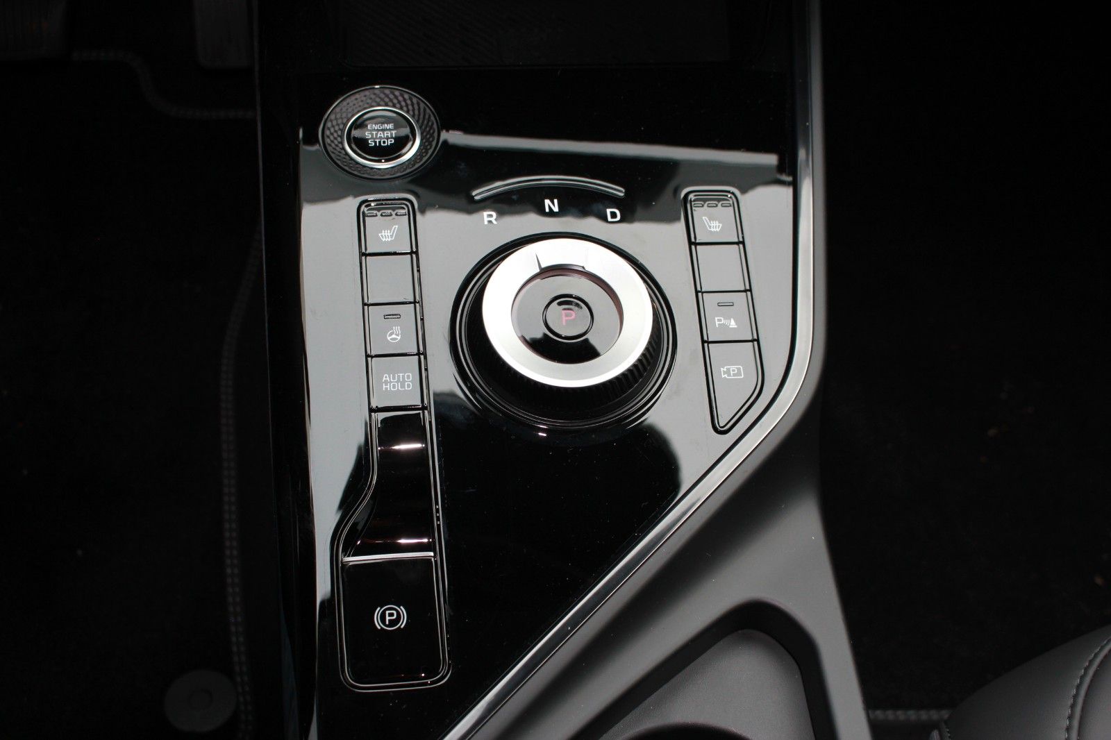 Fahrzeugabbildung Kia NIRO HYBRID VISION DCT KOMFORT STYLE