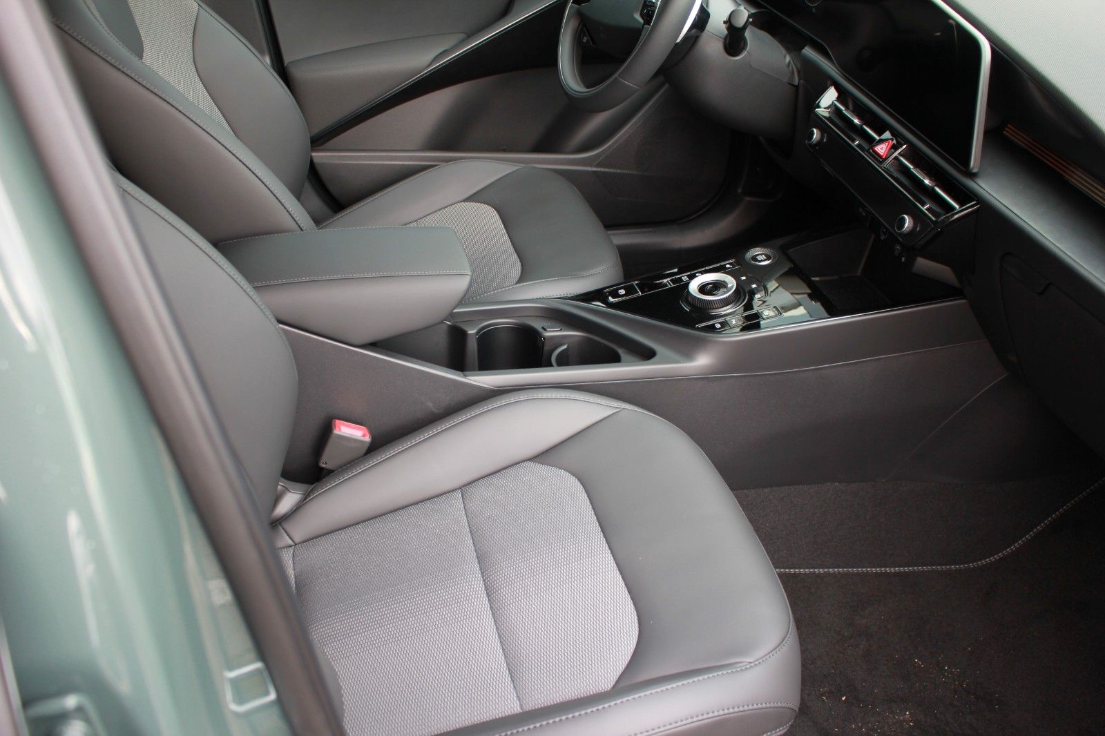 Fahrzeugabbildung Kia NIRO HYBRID VISION DCT KOMFORT STYLE