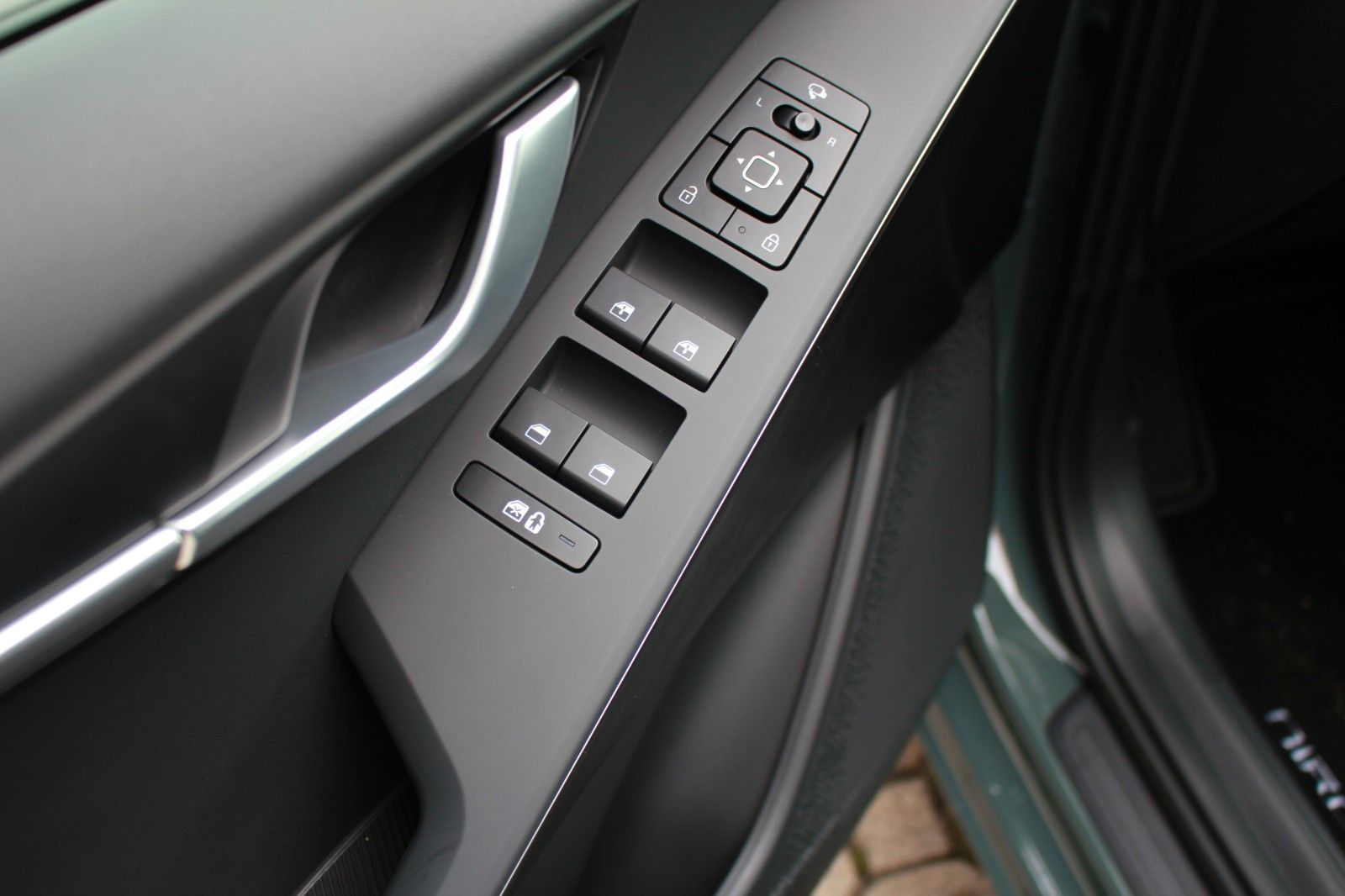 Fahrzeugabbildung Kia NIRO HYBRID VISION DCT KOMFORT STYLE