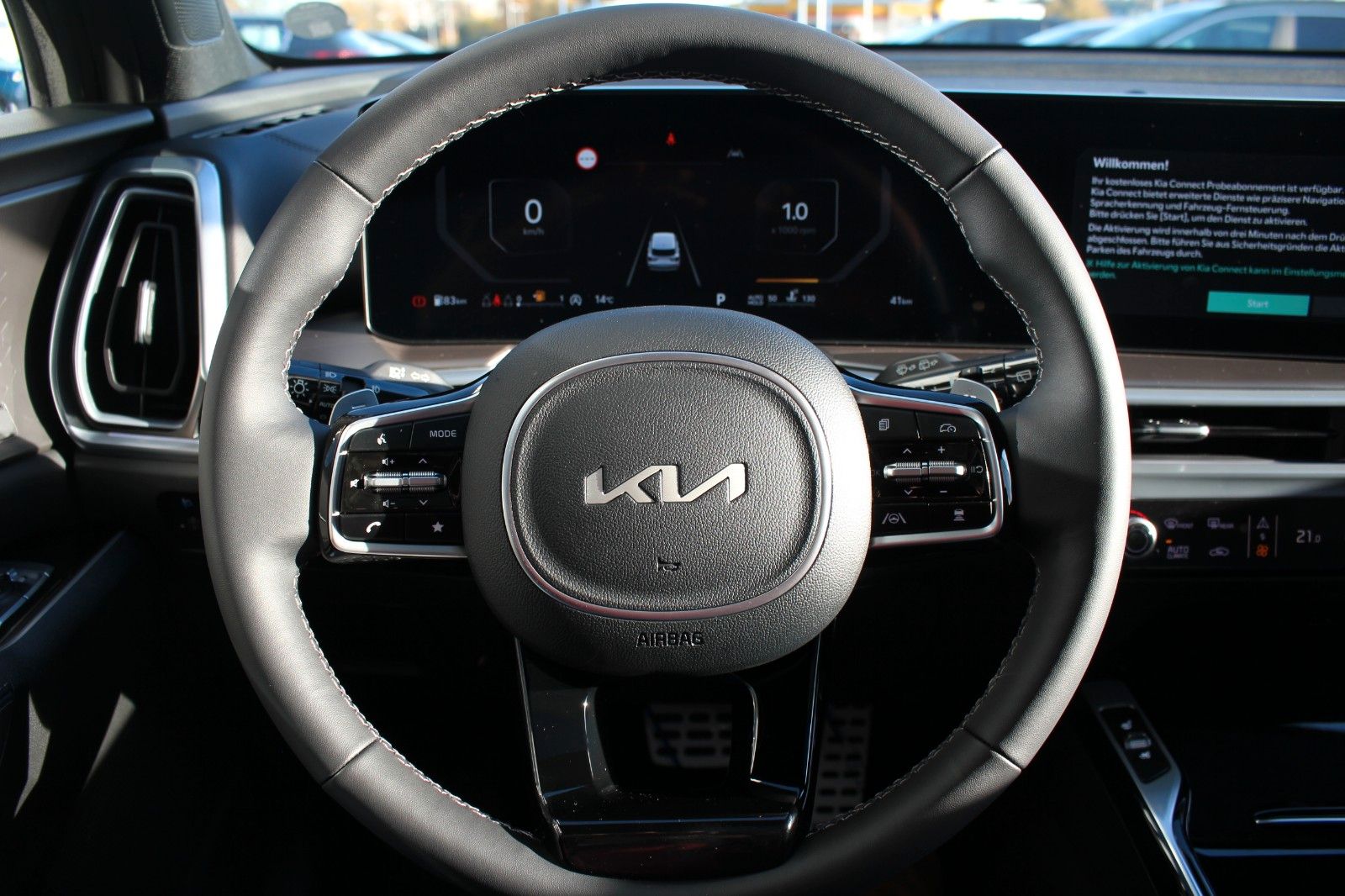 Fahrzeugabbildung Kia SORENTO PLATINUM 4WD NAPPA GLASDACH PREMIUM