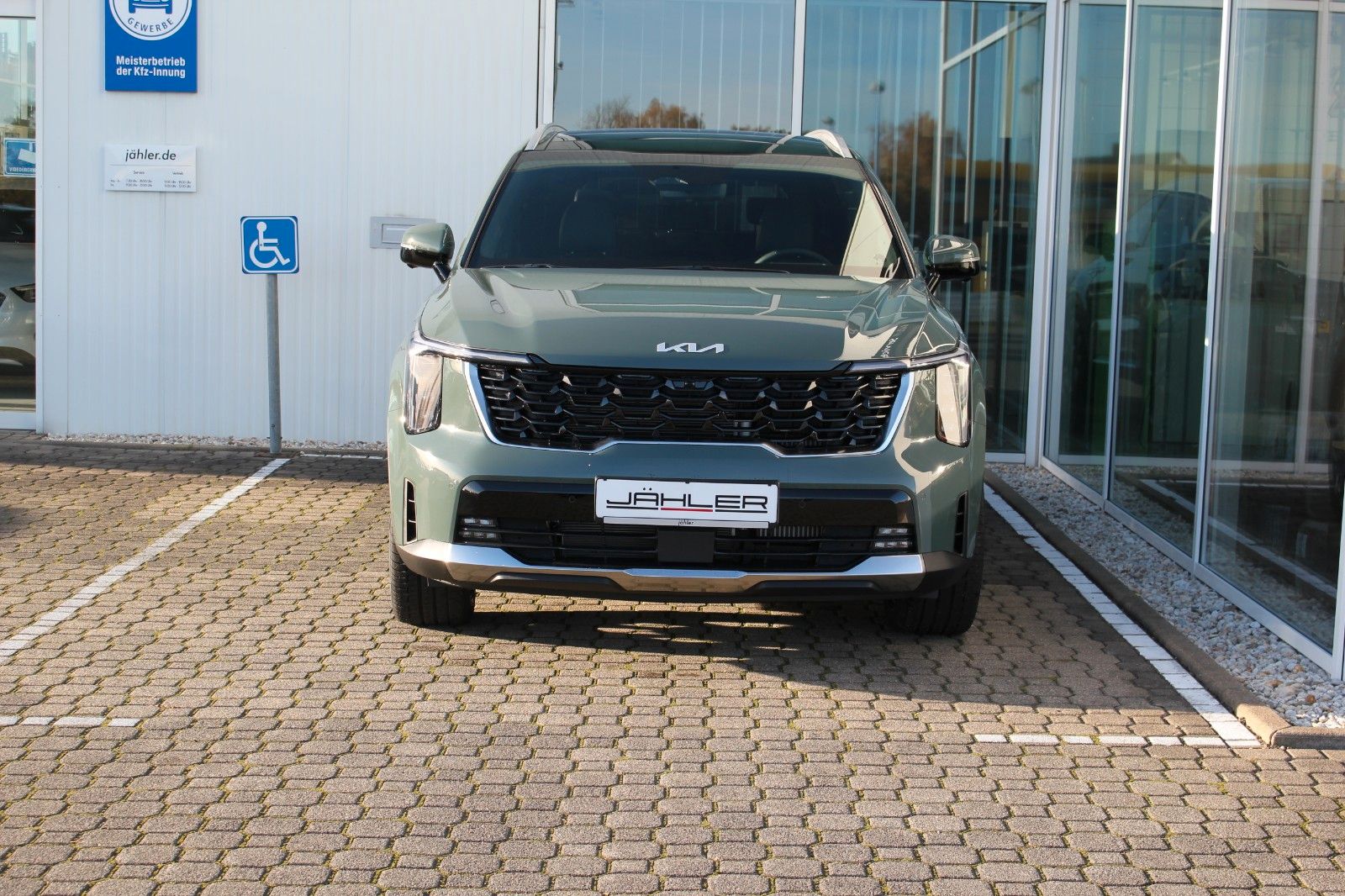 Fahrzeugabbildung Kia SORENTO PLATINUM 4WD NAPPA GLASDACH PREMIUM