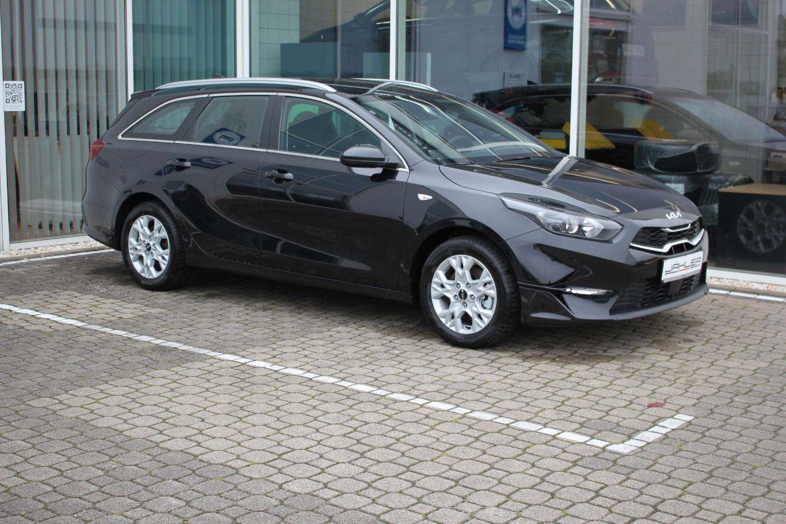 Kia CEED SW 1.5 T-GDI DCT VISION KOMFORT PLUS