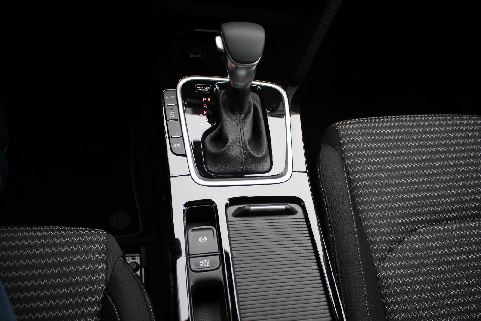 Fahrzeugabbildung Kia CEED SW 1.5 T-GDI DCT VISION KOMFORT PLUS