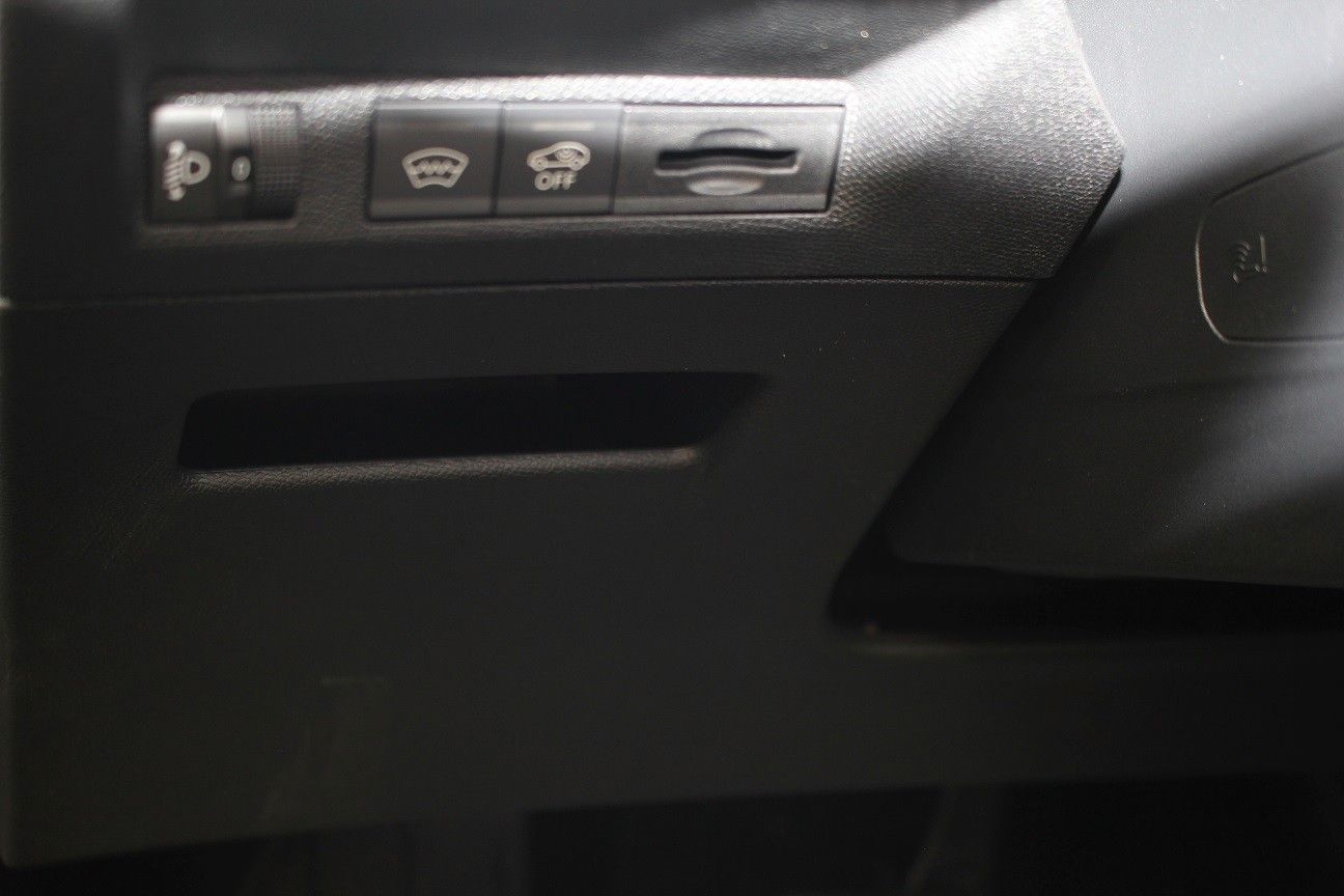 Fahrzeugabbildung Peugeot 3008 Hybrid 136 Allure