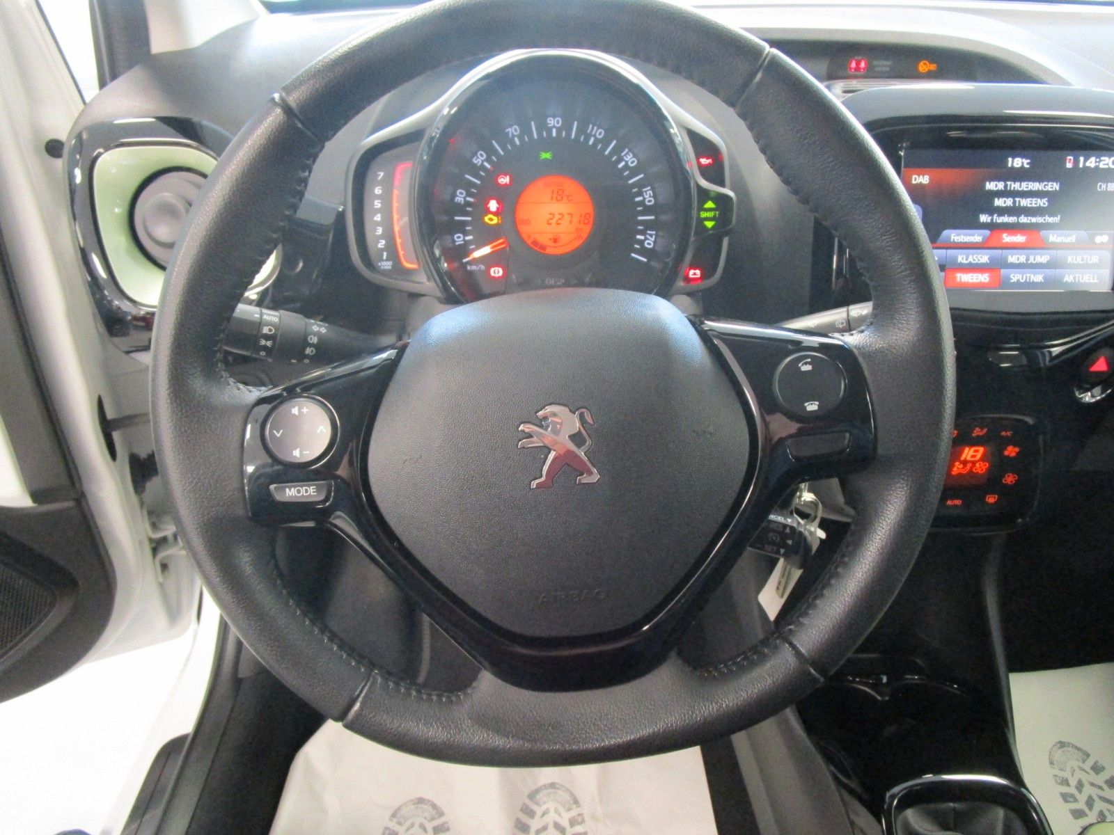 Fahrzeugabbildung Peugeot 108 TOP Collection