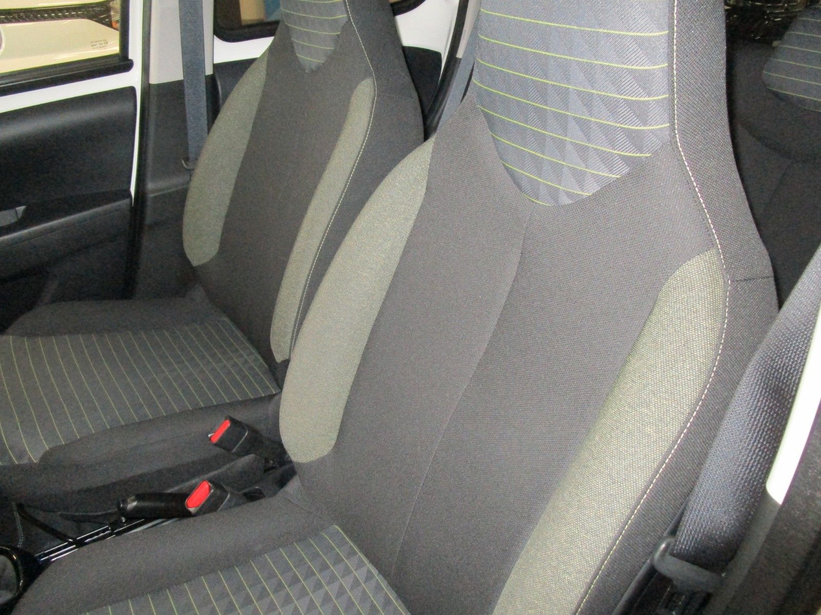 Fahrzeugabbildung Peugeot 108 TOP Collection