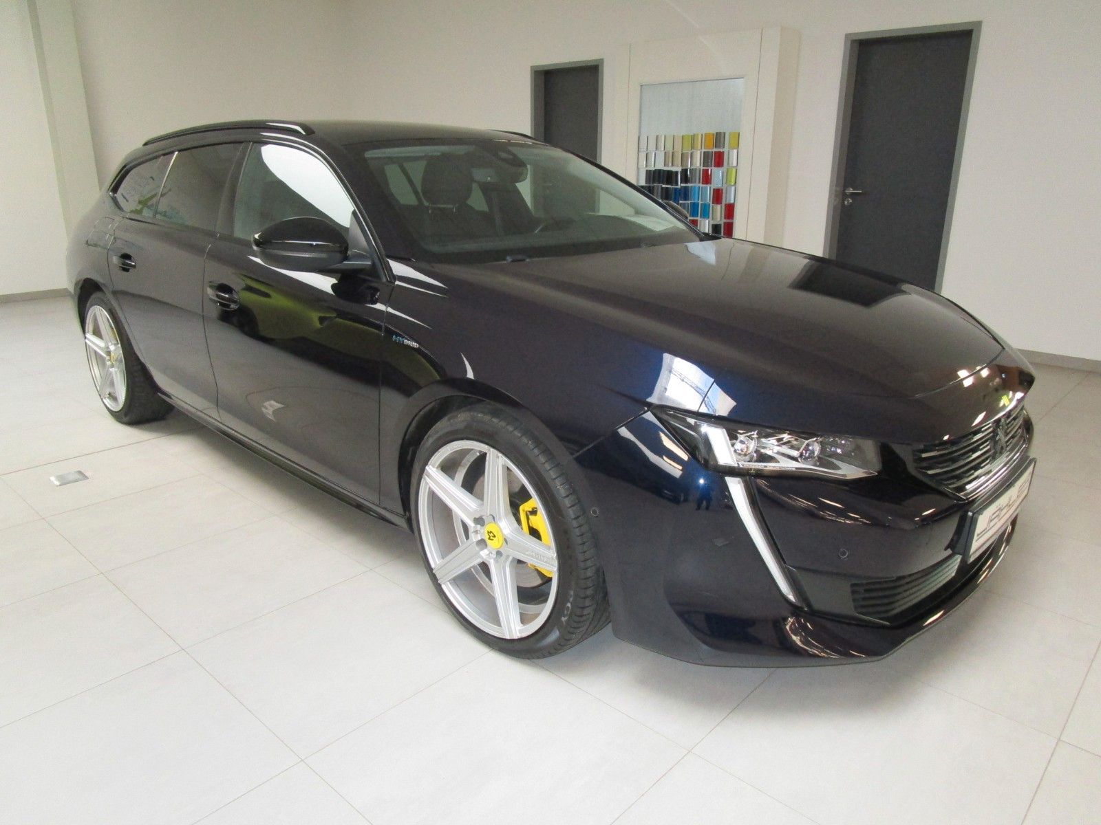 Peugeot 508 SW Hybrid 225 Allure Pack / MB-Design