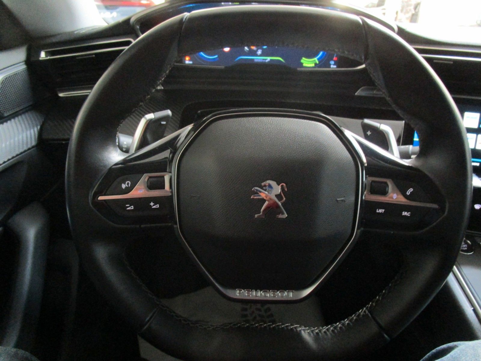 Fahrzeugabbildung Peugeot 508 SW Hybrid 225 Allure Pack / MB-Design