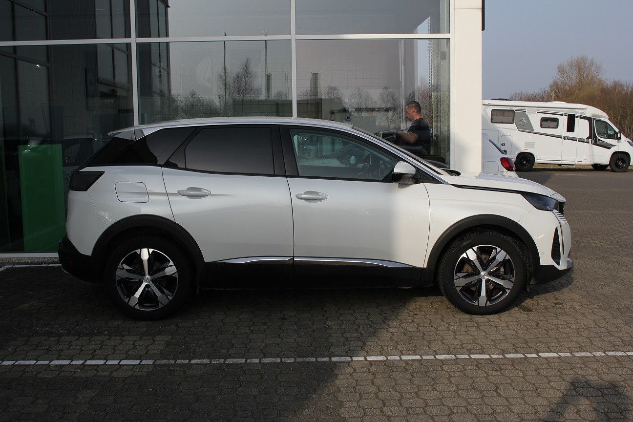 Fahrzeugabbildung Peugeot 3008 Allure