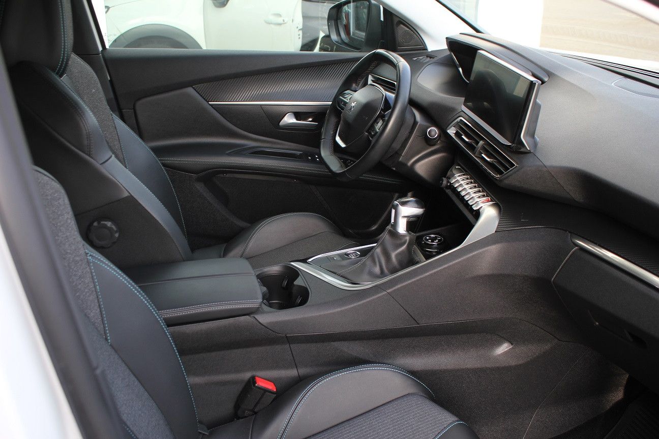 Fahrzeugabbildung Peugeot 3008 Allure