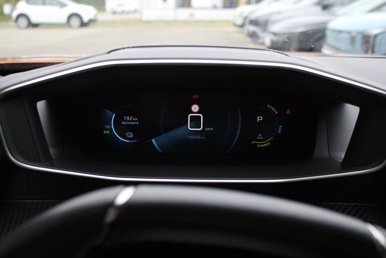 Fahrzeugabbildung Peugeot 2008 e- GT Pack