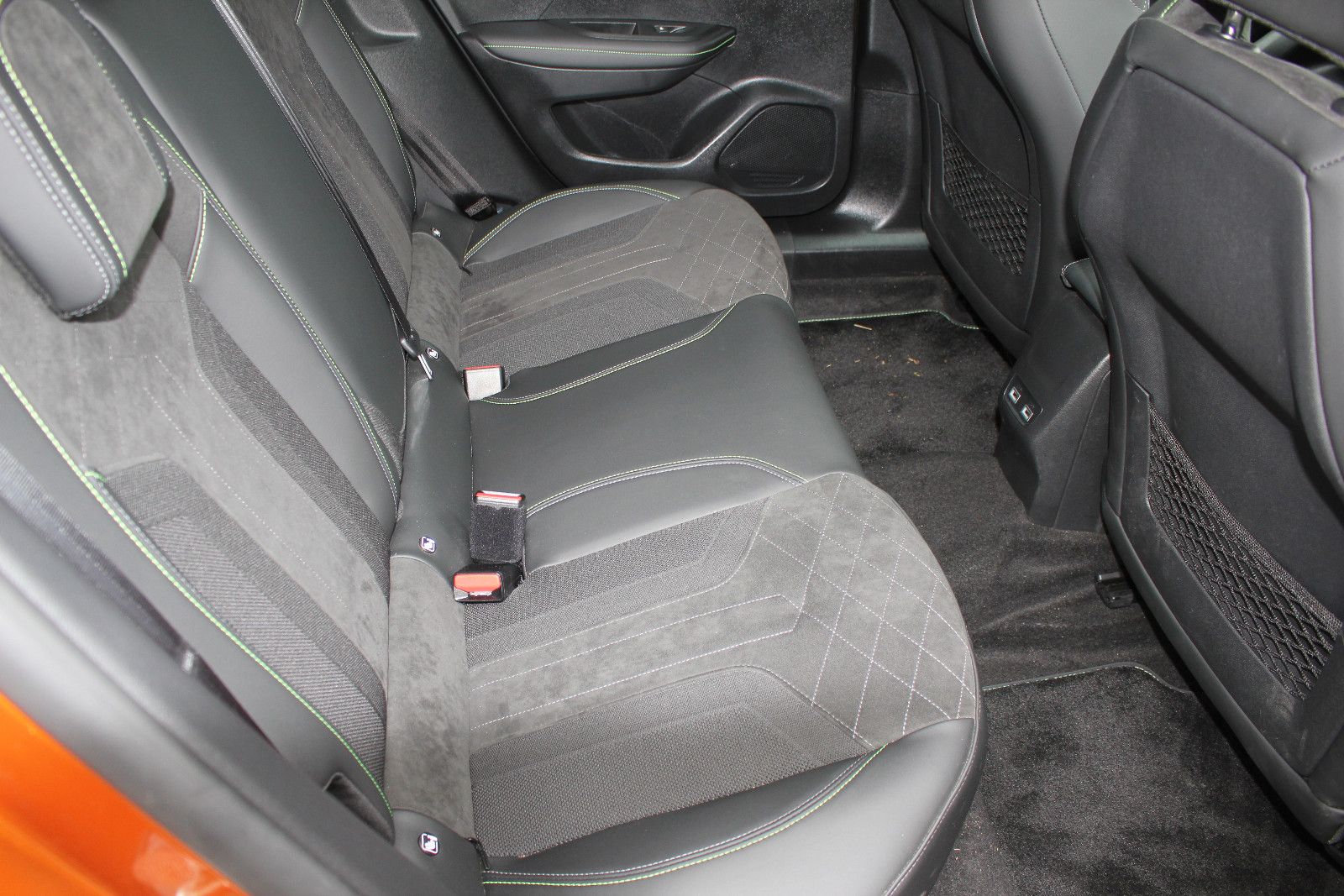Fahrzeugabbildung Peugeot 2008 e- GT Pack