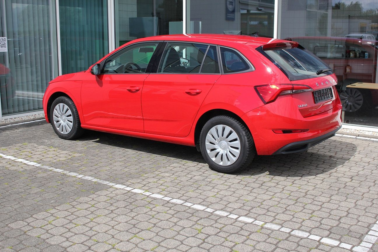 Fahrzeugabbildung SKODA SCALA ACTIVE