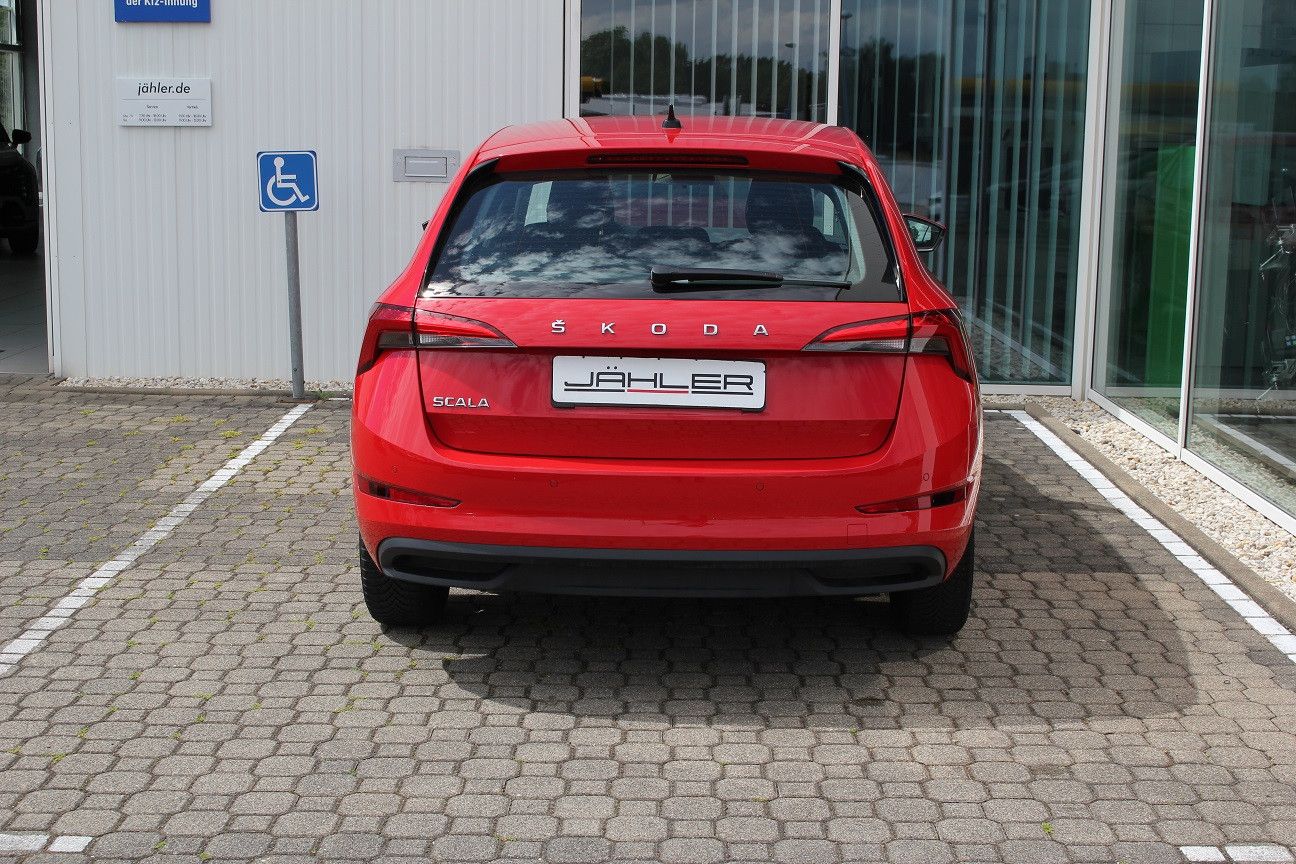Fahrzeugabbildung SKODA SCALA ACTIVE