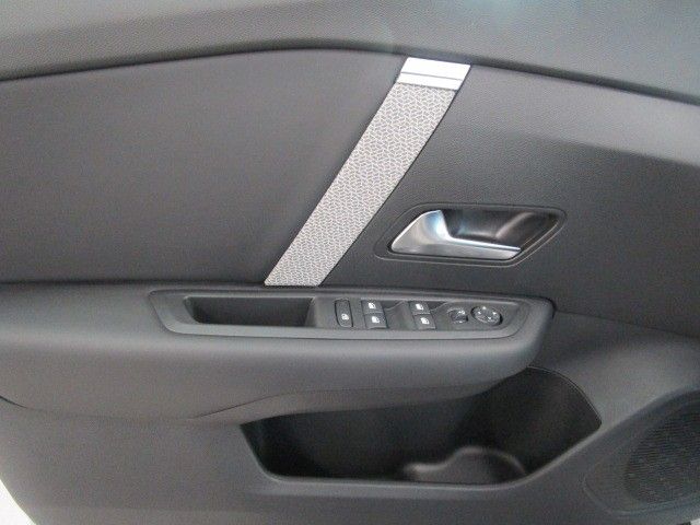 Fahrzeugabbildung Citroën C4 X e-Shine