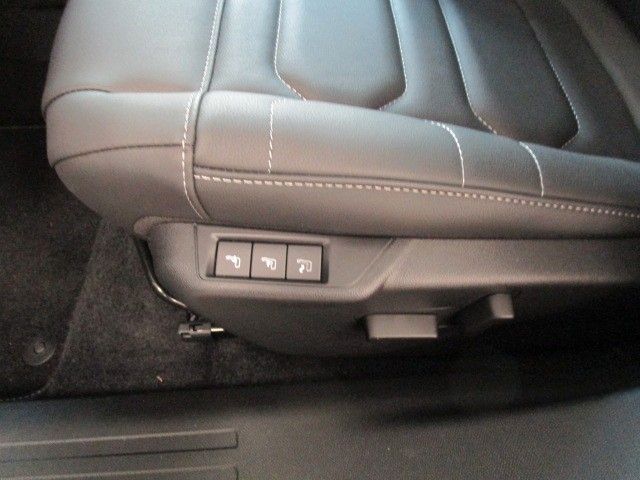 Fahrzeugabbildung Citroën C4 X e-Shine
