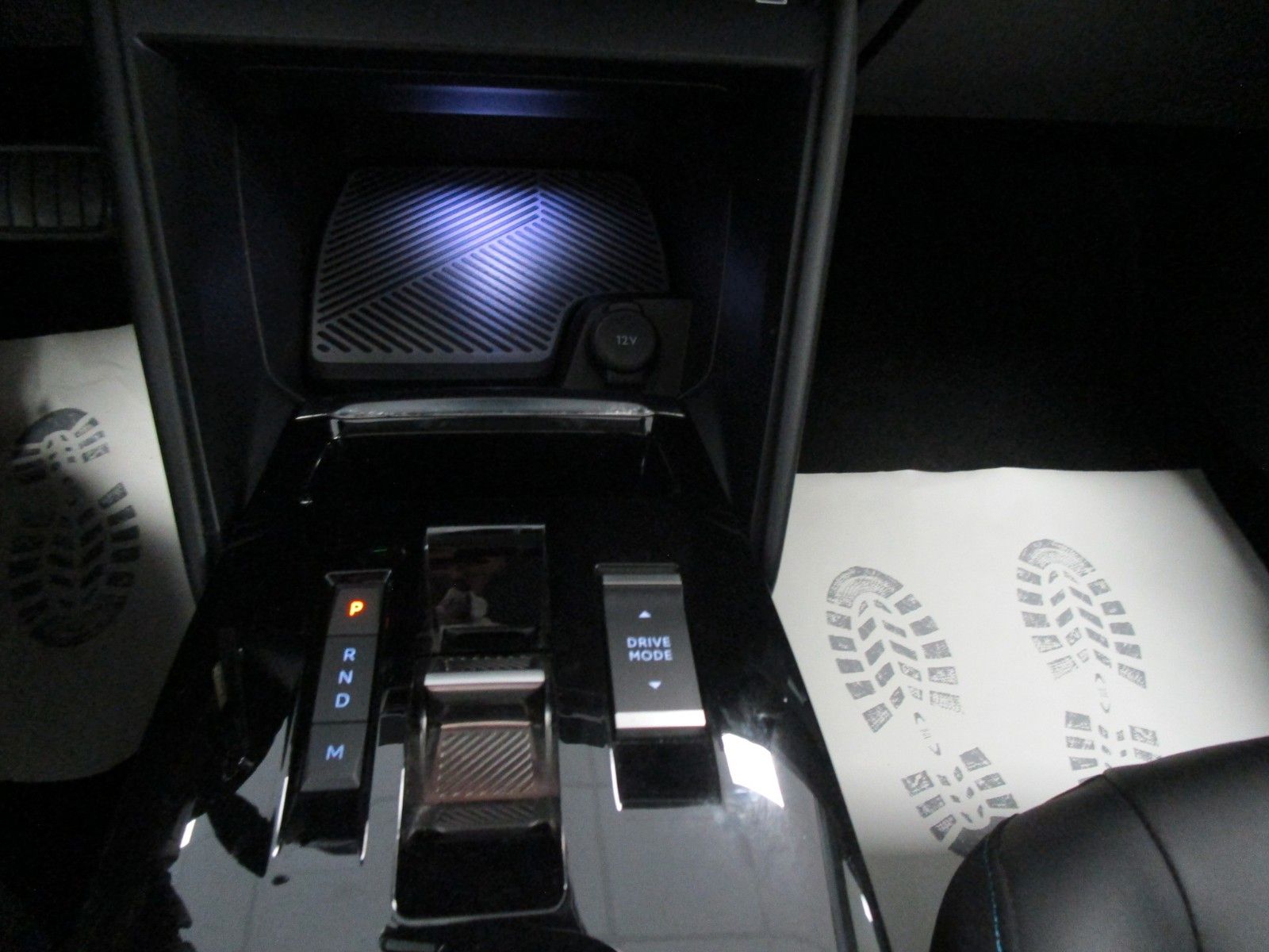 Fahrzeugabbildung Citroën C4 Lim. Feel Pack EAT8