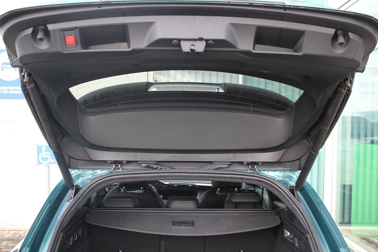 Fahrzeugabbildung Peugeot 308 SW GT