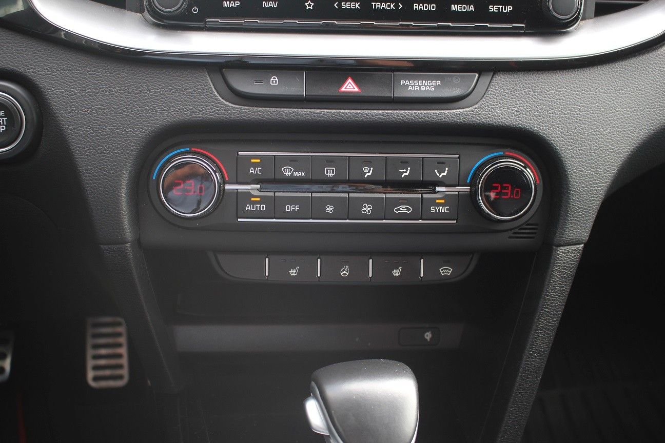 Fahrzeugabbildung Kia PROCEED GT DCT NAVI PAKET