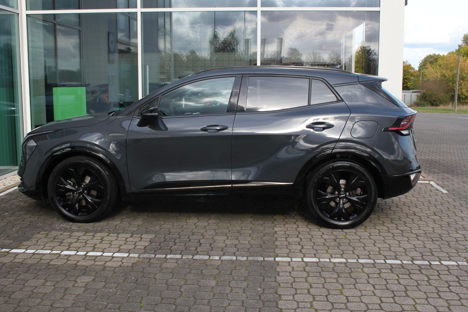 Fahrzeugabbildung Kia SPORTAGE NIGHTLINE EDITION DCT