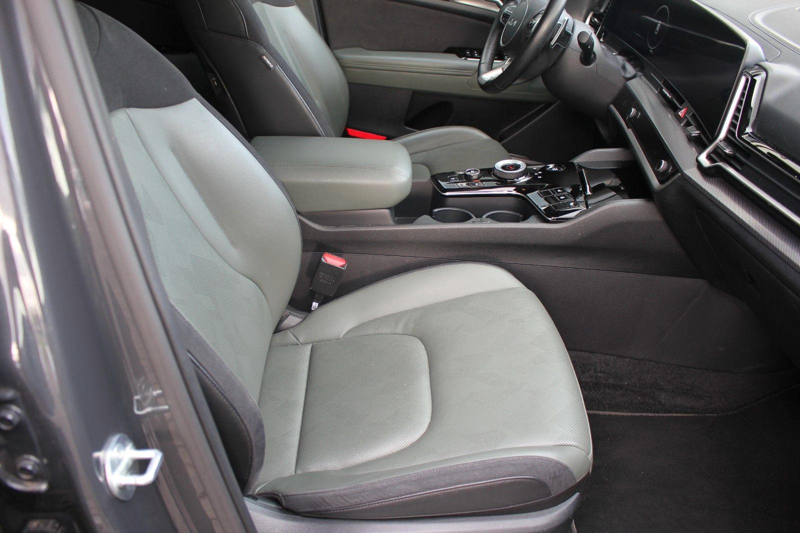 Fahrzeugabbildung Kia SPORTAGE NIGHTLINE EDITION DCT